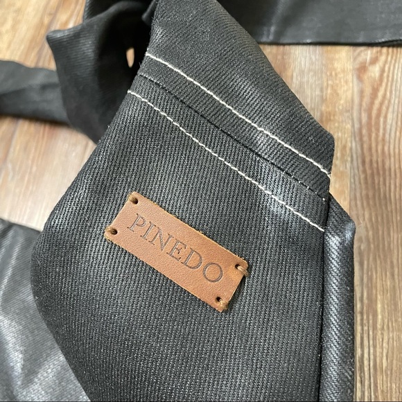 Pinedo Los Angeles Slinger Black Bag - Picture 5 of 9